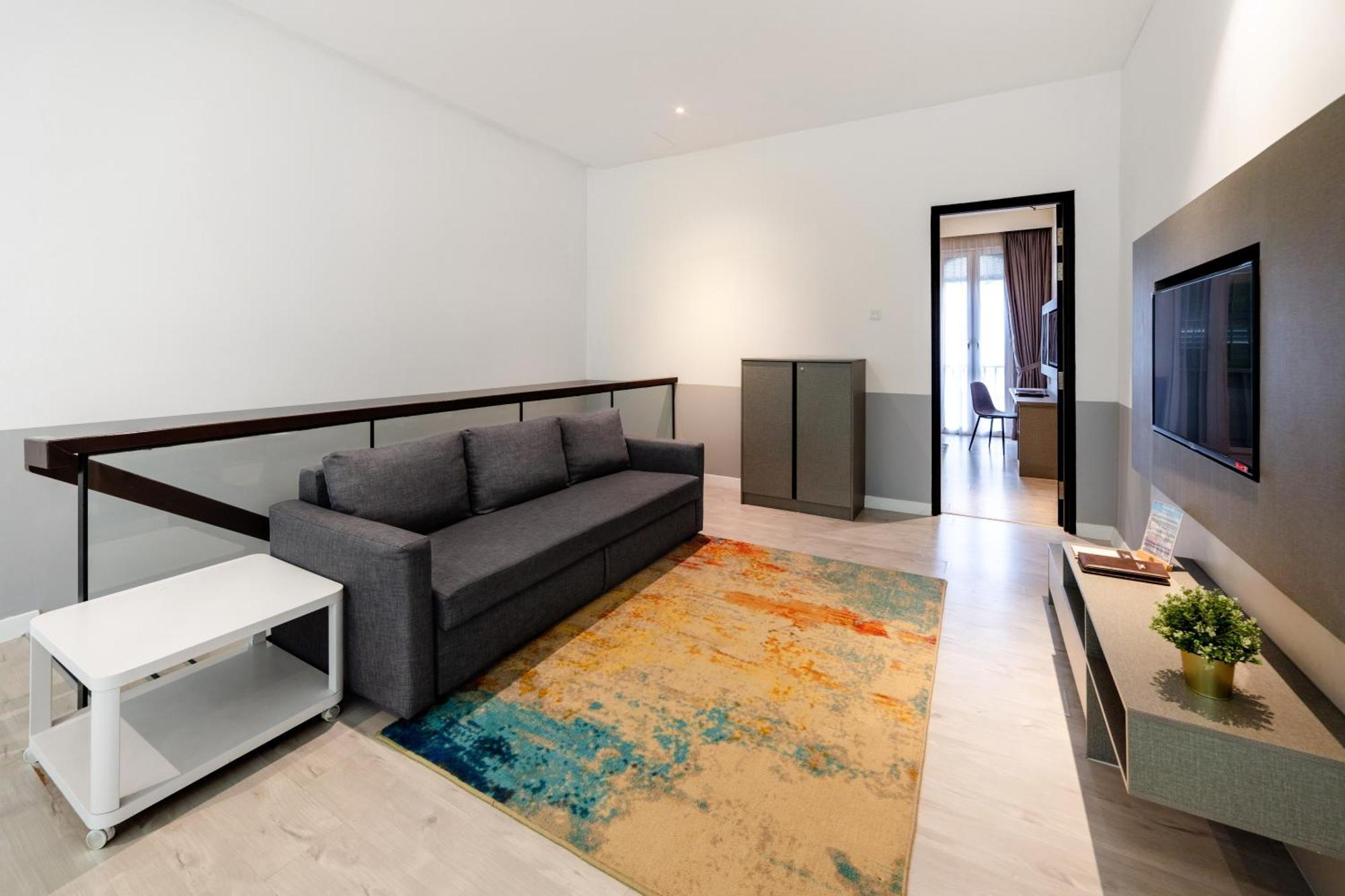 Hutton Suite Hotel Managed By The Ascott Limited Джорджтаун Экстерьер фото