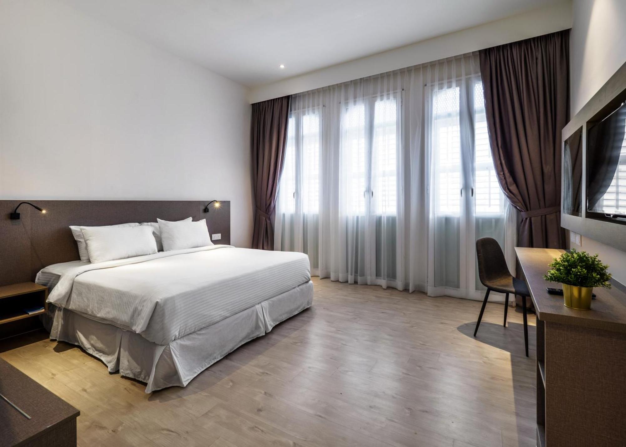 Hutton Suite Hotel Managed By The Ascott Limited Джорджтаун Экстерьер фото