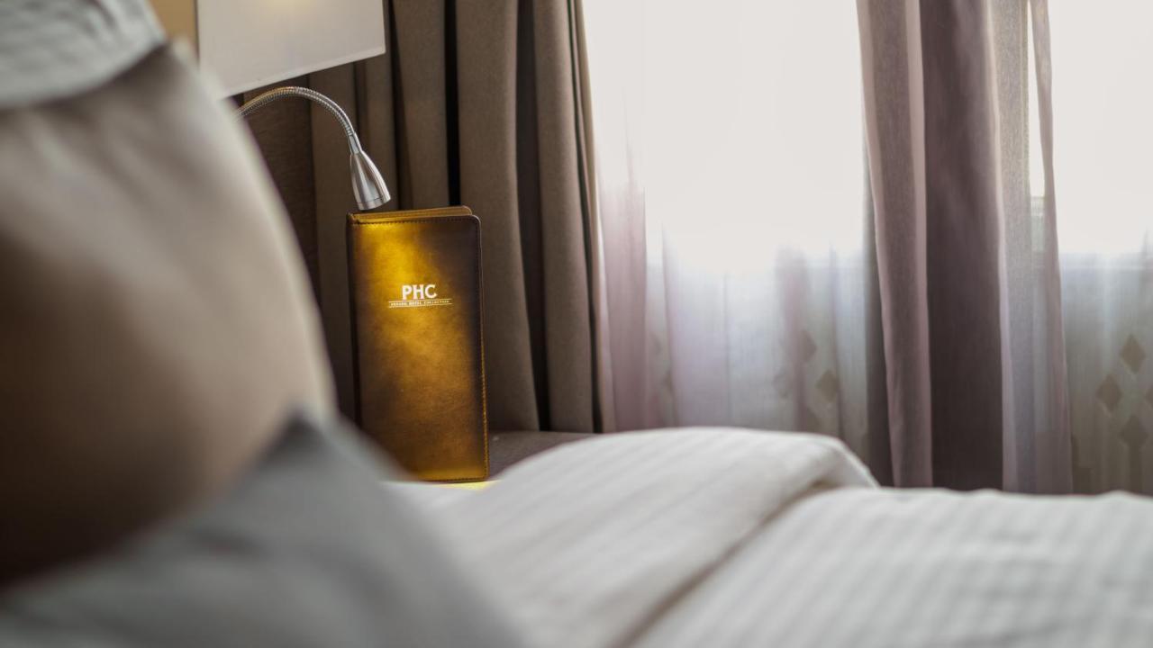 Hutton Suite Hotel Managed By The Ascott Limited Джорджтаун Экстерьер фото